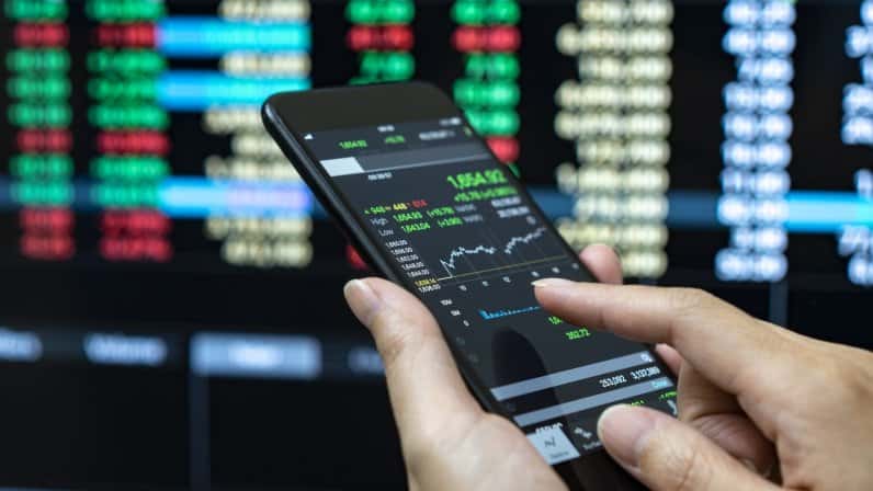 Belajar Trading Saham dari 0 Hingga Mahir | Universal Broker Indonesia  Sekuritas